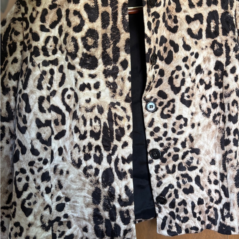 Chic Leopard Print Teddy Jacket - image 3